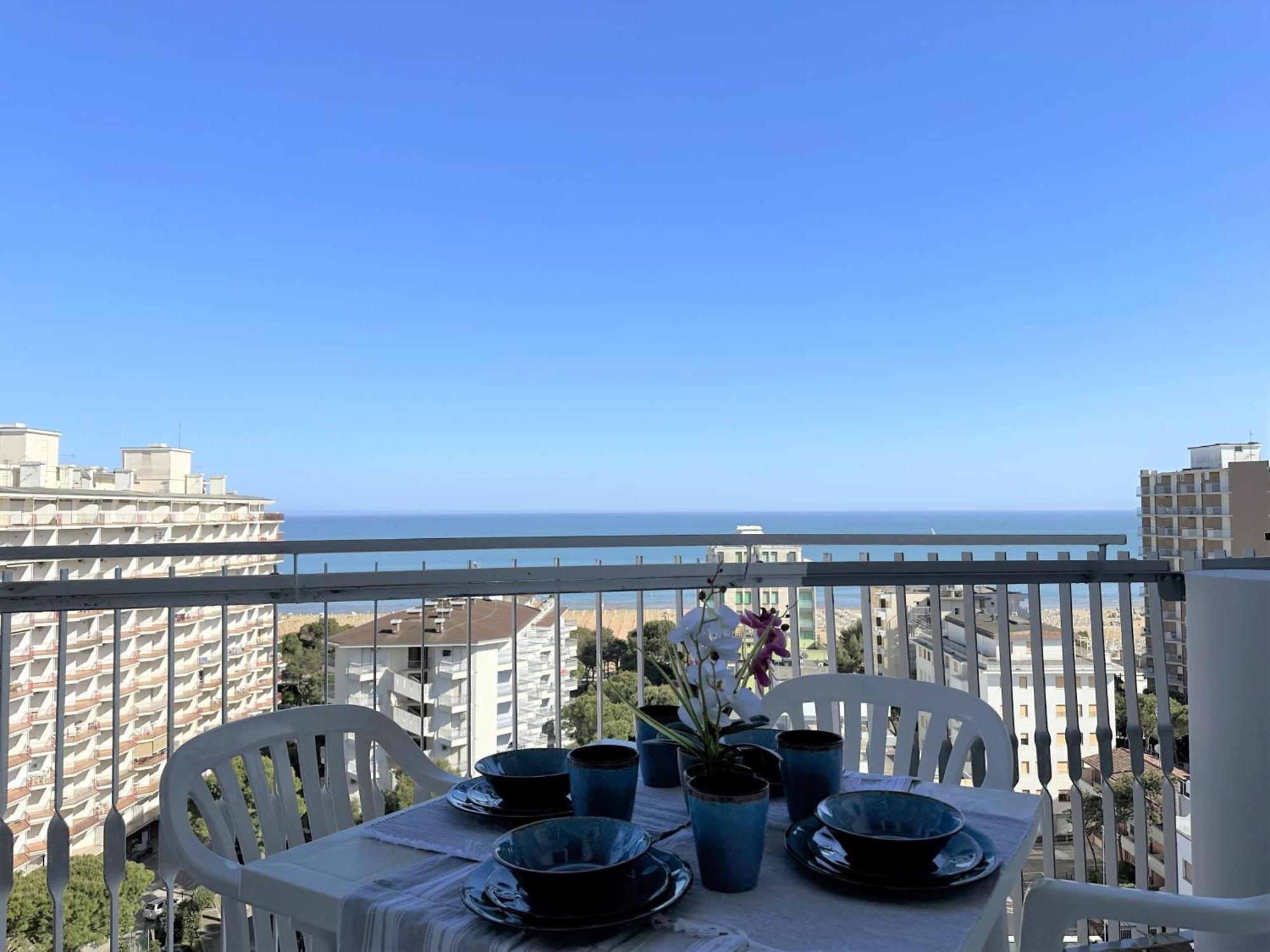 Appartamenti La Torre Lignano Sabbiadoro Bagian luar foto