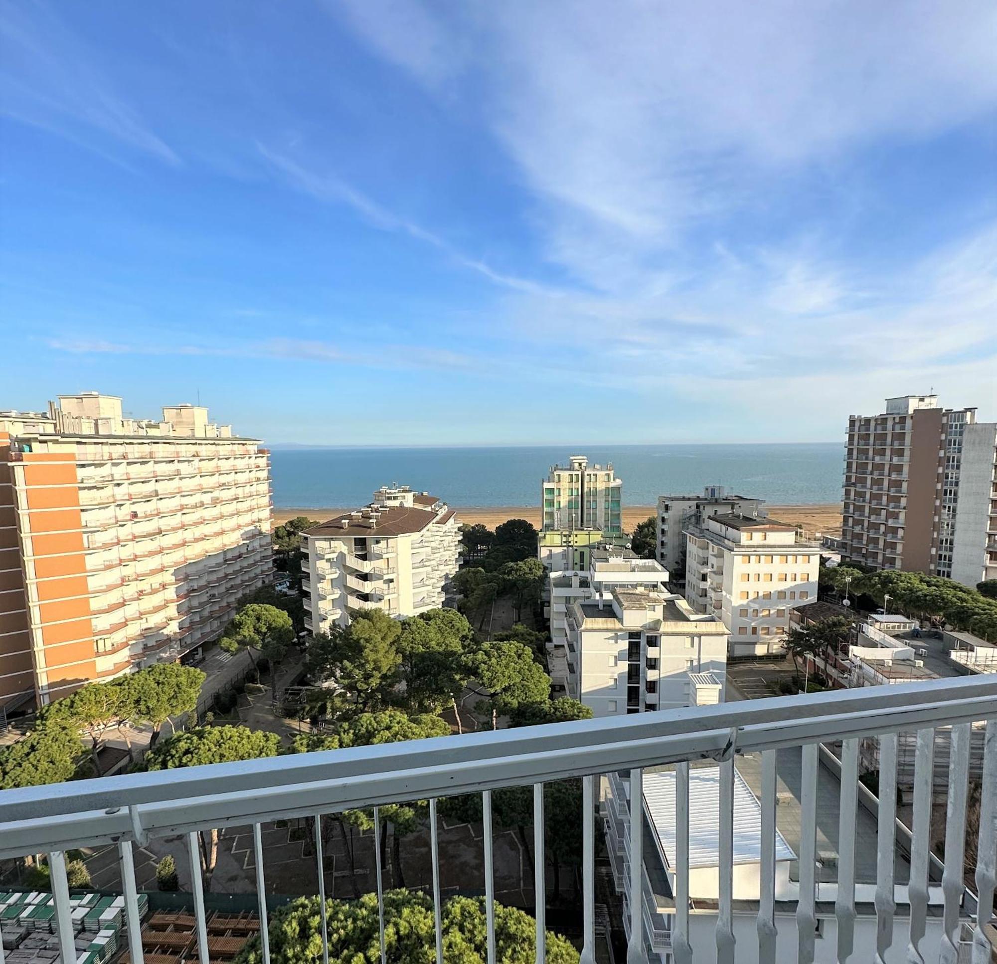 Appartamenti La Torre Lignano Sabbiadoro Bagian luar foto