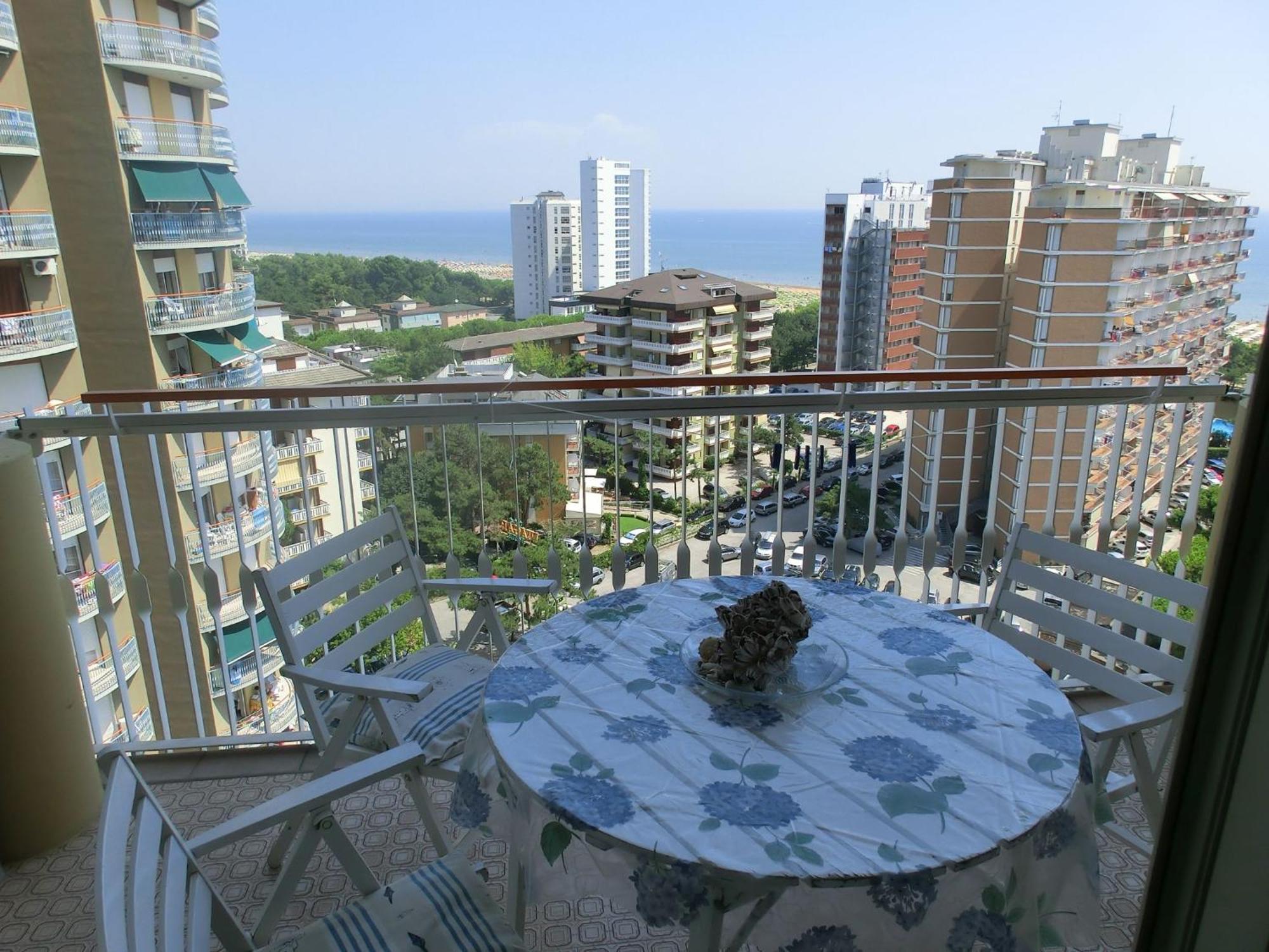 Appartamenti La Torre Lignano Sabbiadoro Ruang foto