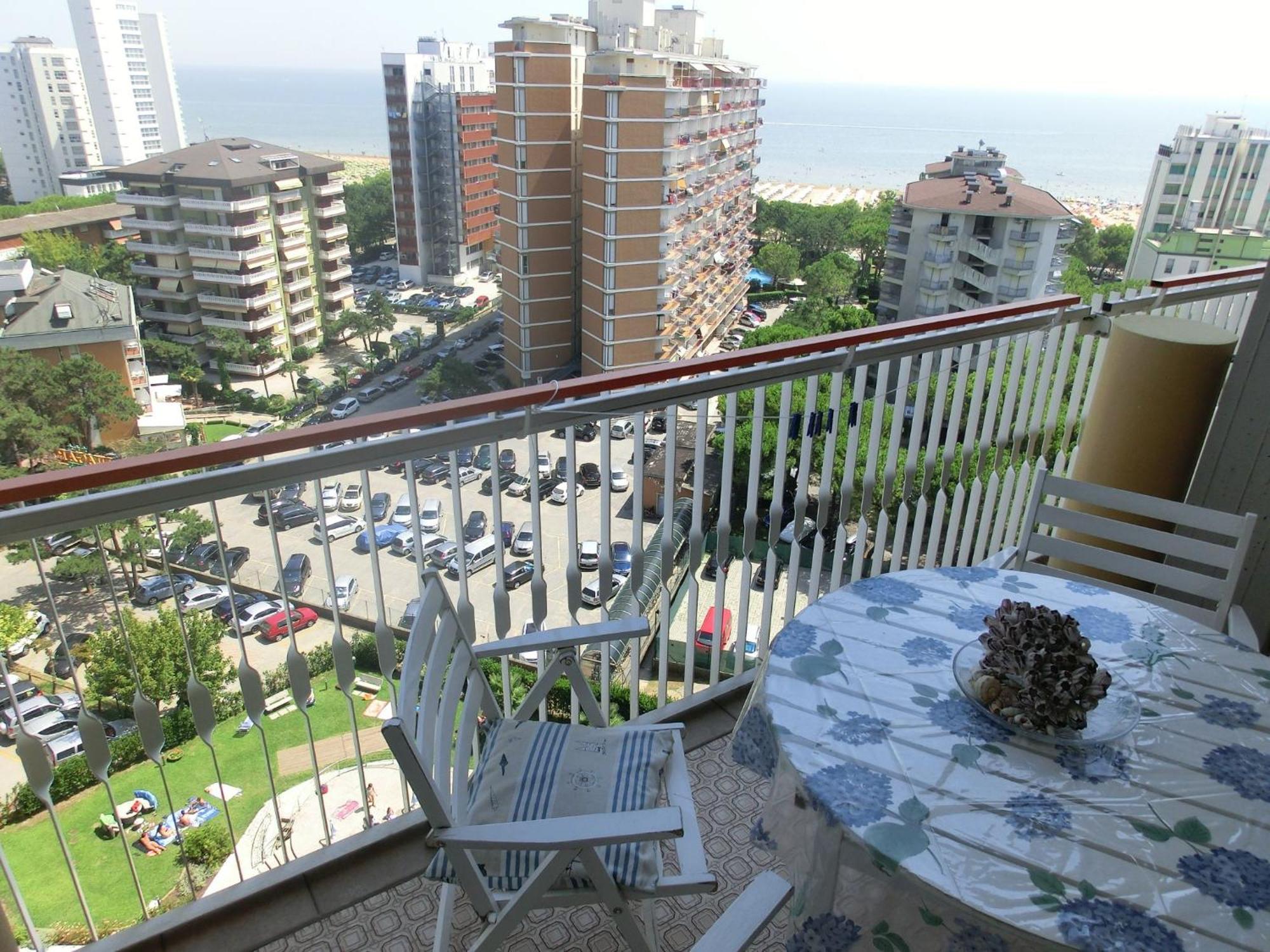 Appartamenti La Torre Lignano Sabbiadoro Ruang foto