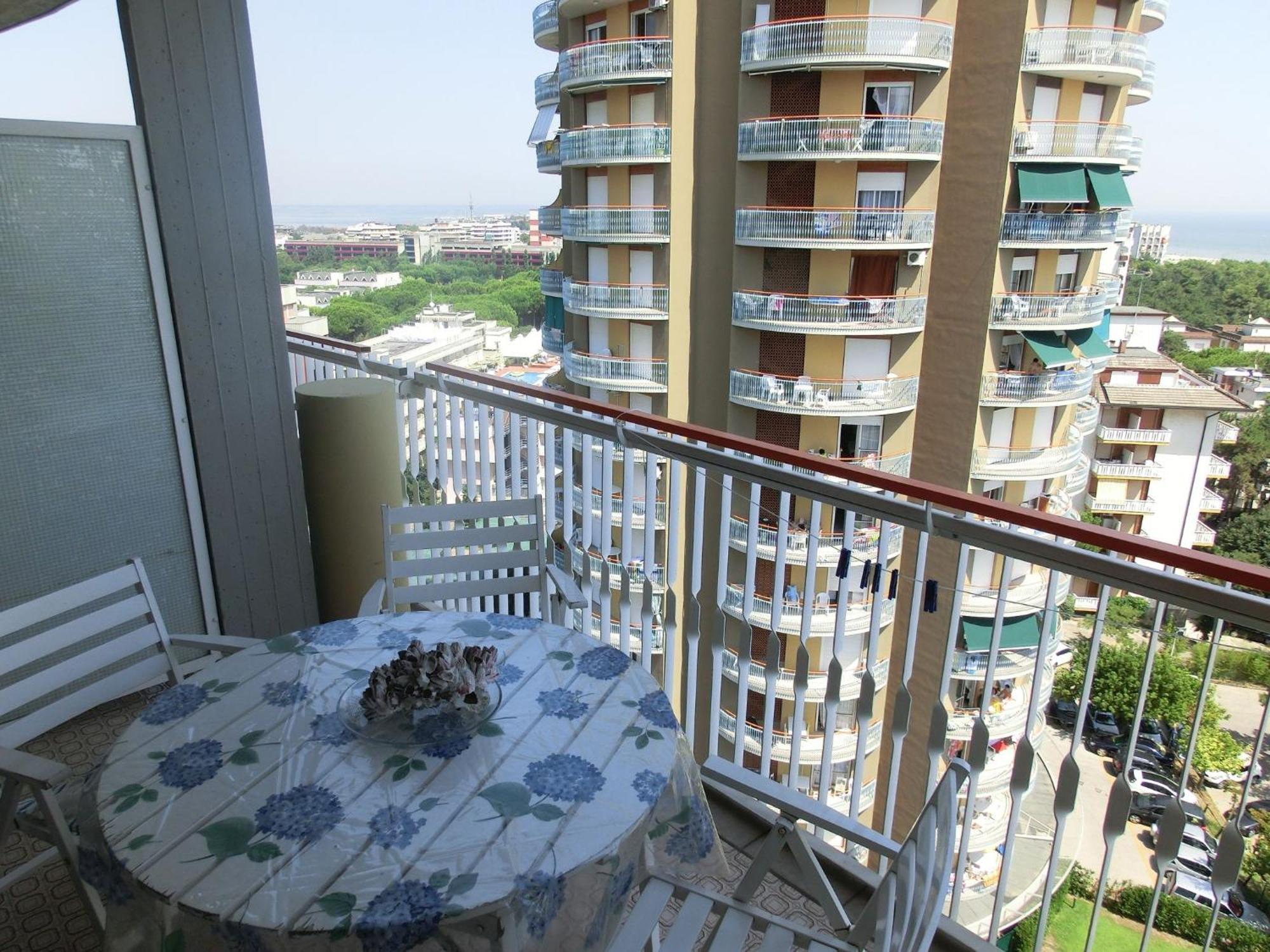 Appartamenti La Torre Lignano Sabbiadoro Ruang foto