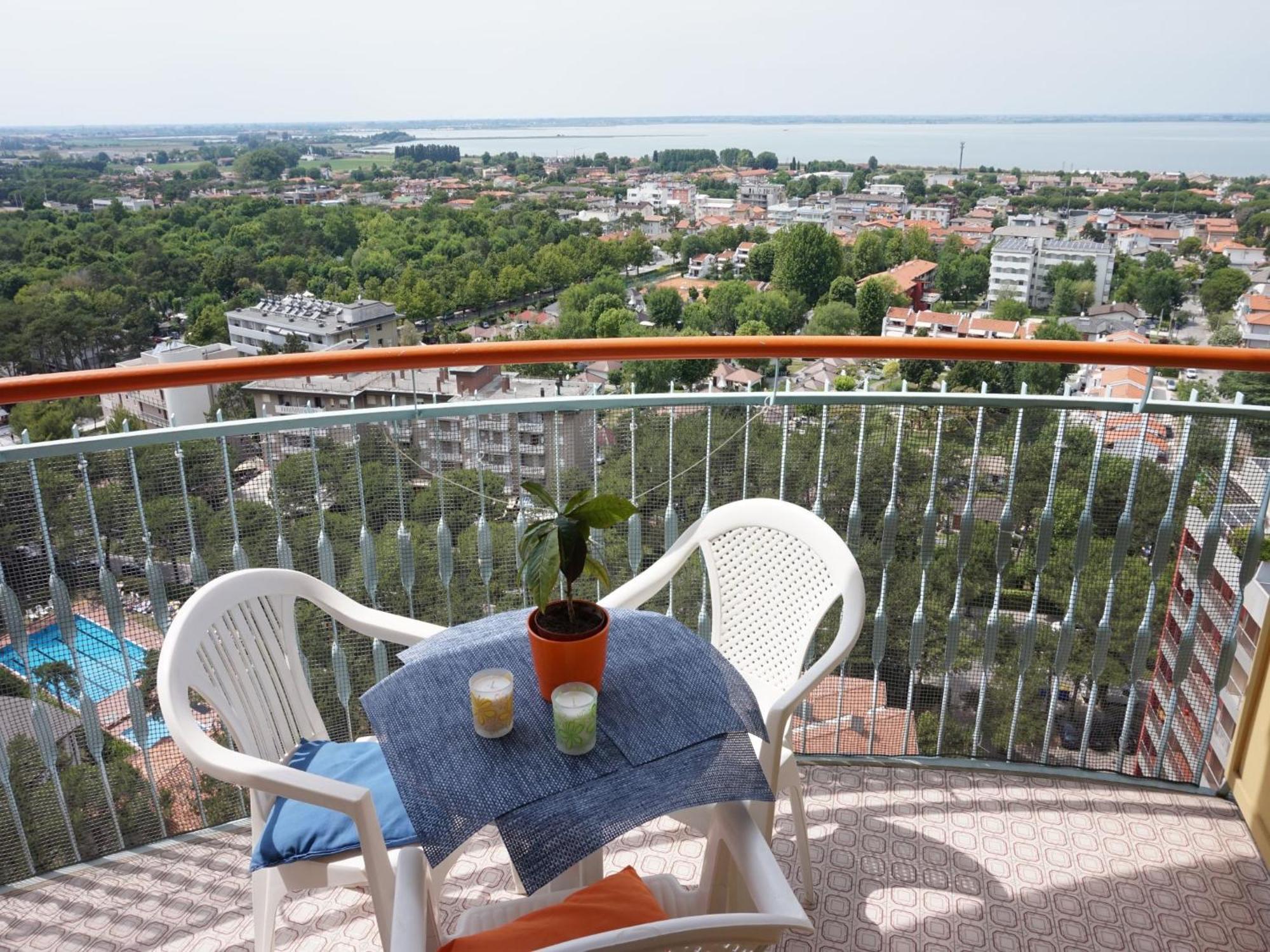 Appartamenti La Torre Lignano Sabbiadoro Bagian luar foto