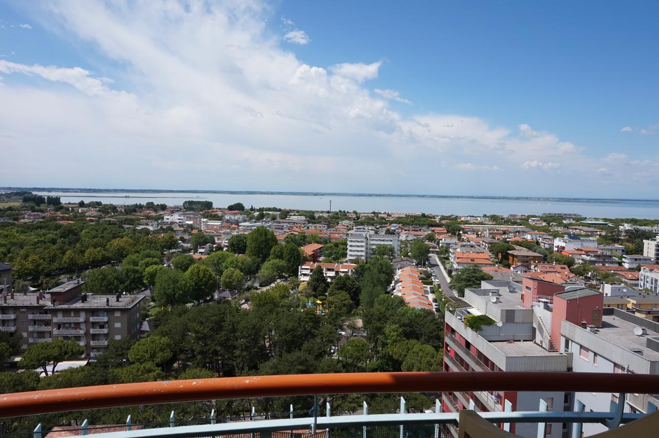 Appartamenti La Torre Lignano Sabbiadoro Bagian luar foto